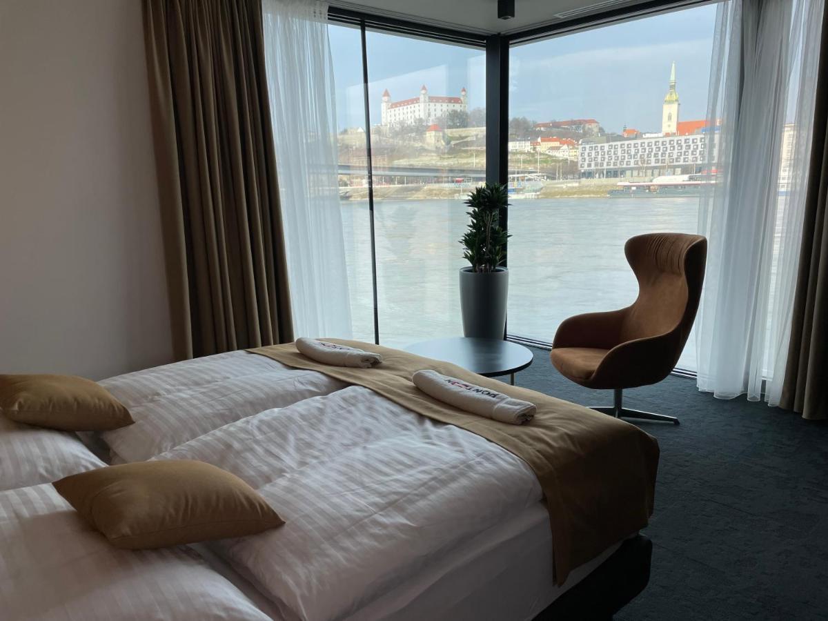 Ponton Rooms Bratislava Exterior foto